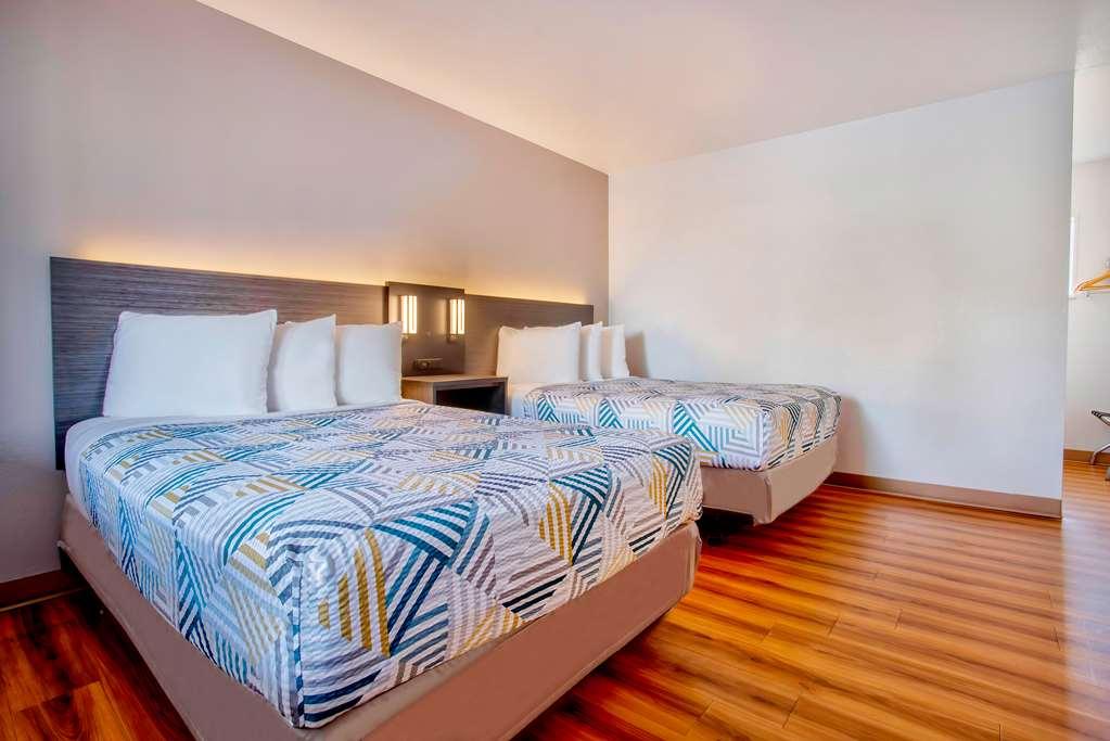 Mimosa Guest house *